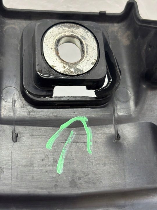 Mazda OE KB8A-50516 воздуховод, фото 4