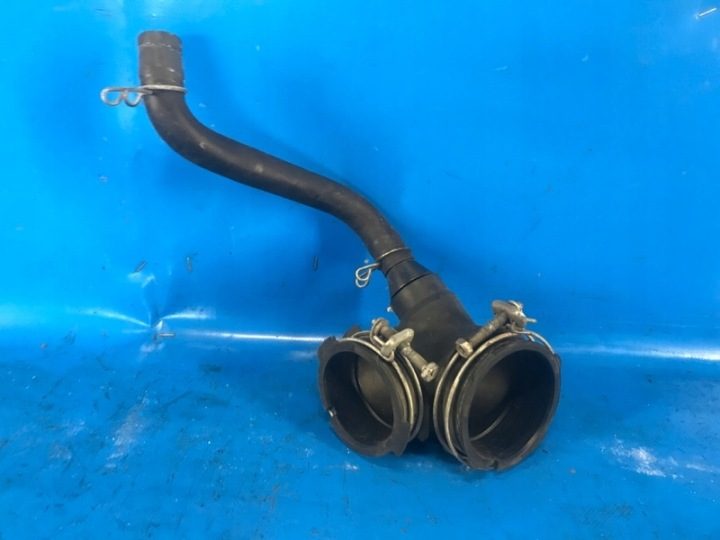 Патрубок охлаждения двигателя 1788137120 Toyota PRIUS - 30 09-17, фото 2