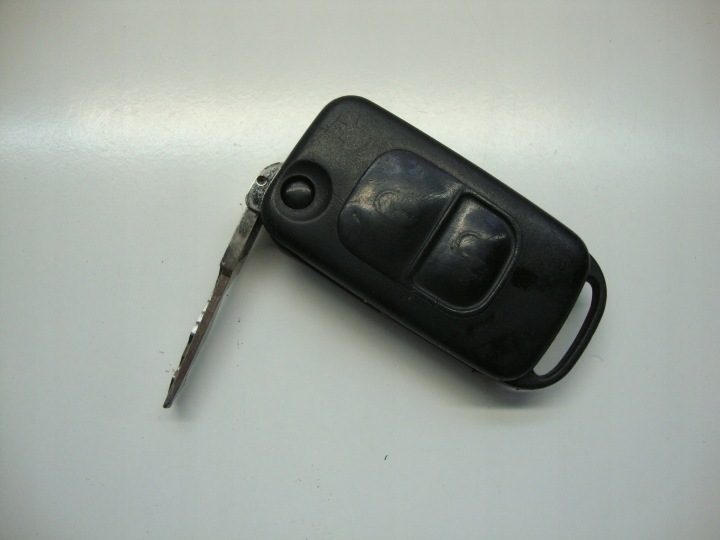 РУЧКА БАГАЖНИКА MERCEDES-BENZ КЛАСС А W168 A1687400193 с ключом, фото 4