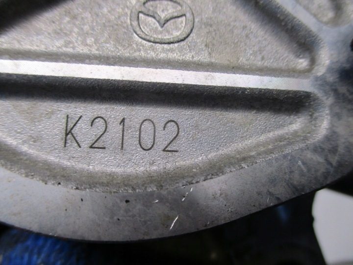 Mazda OE PE0718G00A насос вакуумный, фото 4