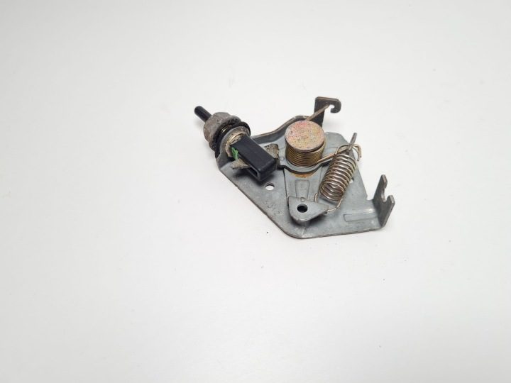 2006 Mazda 5 Привод лючка горловины бензобака 5J12, фото 3