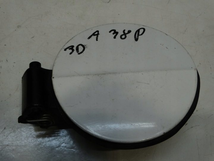 Лючок горловины бензобака Audi A3 8P 03-13R. 8J0010508AB, фото 2
