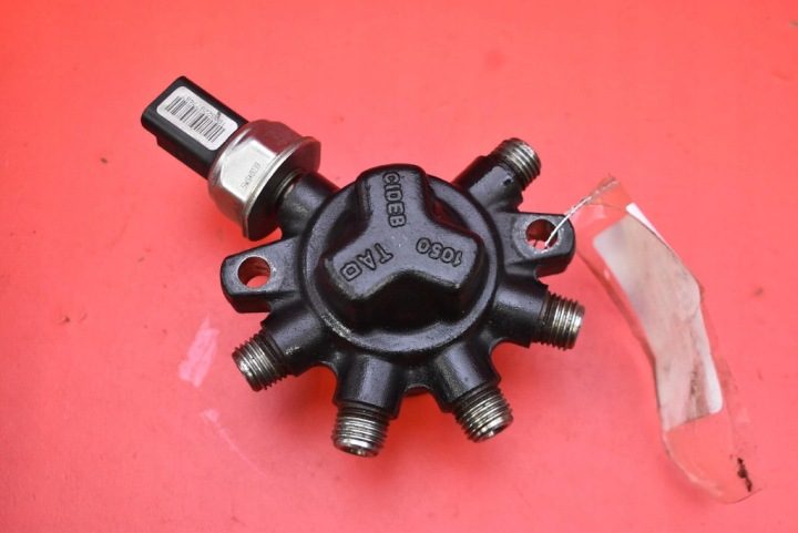 Топливная рампа 4M5Q9D280DB Ford Focus MK2 1.8 TDCI 116 л.с. 08-11, фото 2