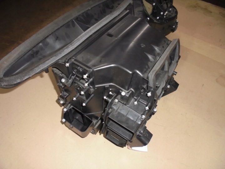 КОРПУС ПЕЧКИ MASERATI QUATTROPORTE 4.2V8 06, фото 4