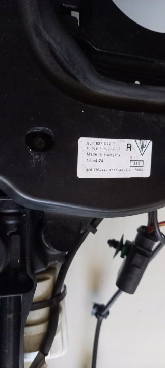 PORSCHE TAYCAN 9J 9J1 порт зарядки правый 9J1821942G, фото 2