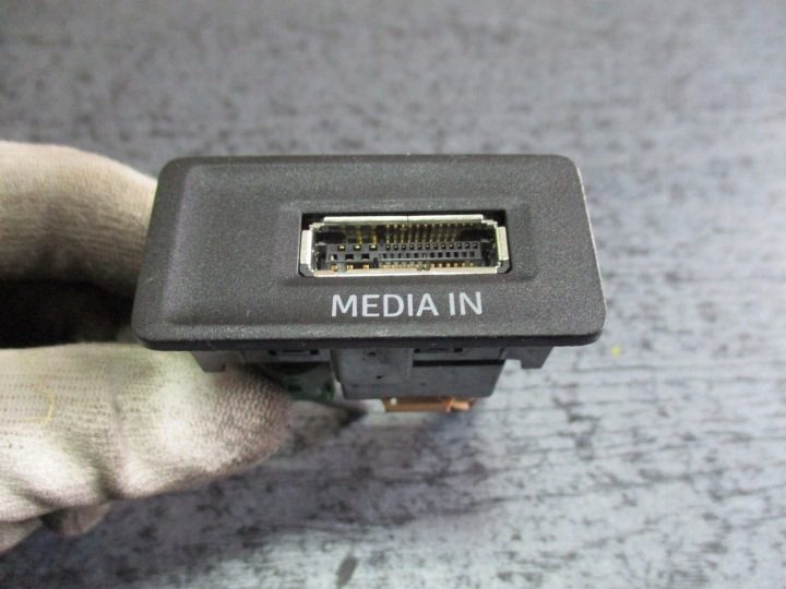 Переключатель разъем USB медиа Seat Leon 5F0035222C, фото 1