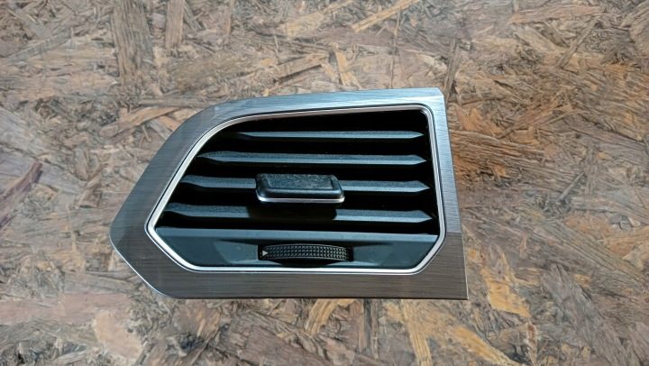 VW GOLF SPORTSVAN ДЕФЛЕКТОР ОБДУВА ЛЕВЫЙ 517819703A, фото 1