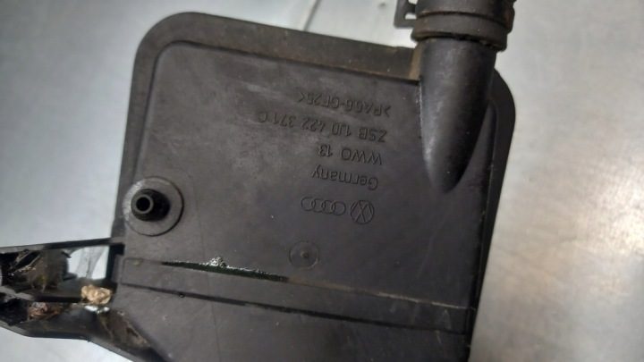 БАЧОК СИСТ. ГИДРОУСИЛИТЕЛЯ VW GOLF IV 1.4B 97-06R 1J0422371C, фото 2