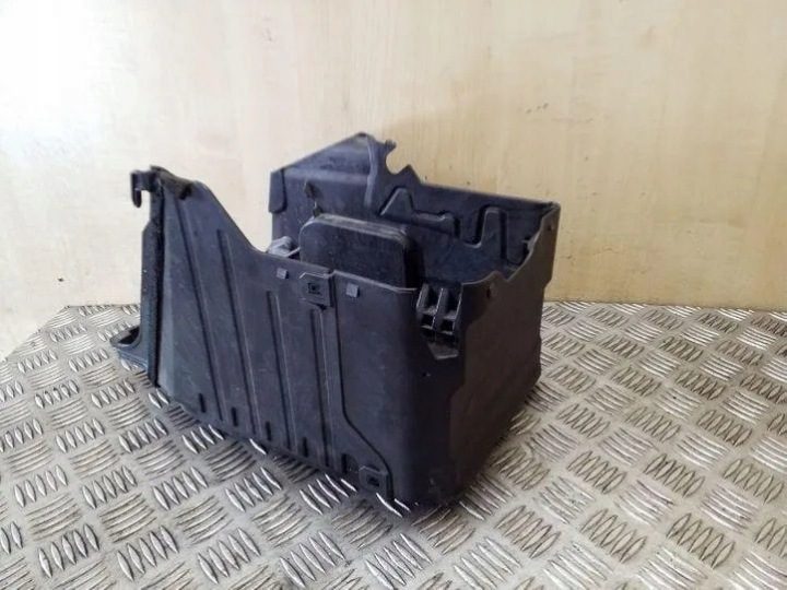 Крышка аккумулятора Volvo S80 II 2.4D D5 185 л.с., фото 1