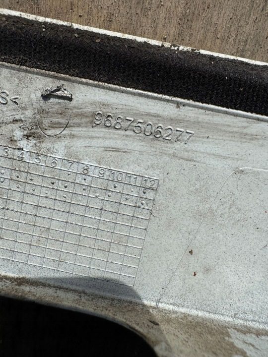 Citroen DS4 Молдинг подсветка заднего номерного знака 9687506277, фото 5