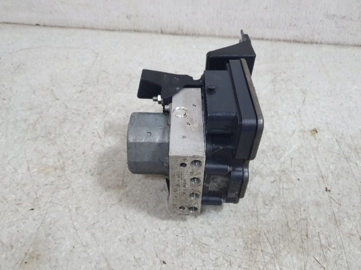 Mercedes W176 CLA 117 рестайлинг насос ABS ESP A0004312300, фото 4