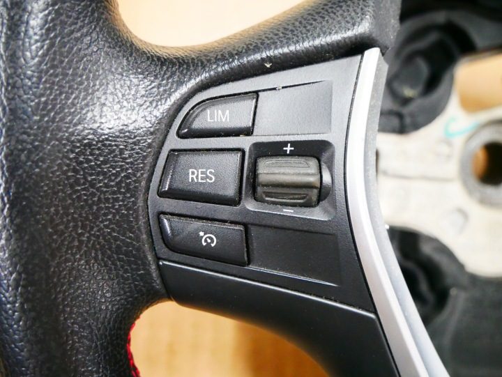 BMW F22 F20 F23 F30 F32 F34 F36 руль кожа мультифункциональная красная строчка, фото 2