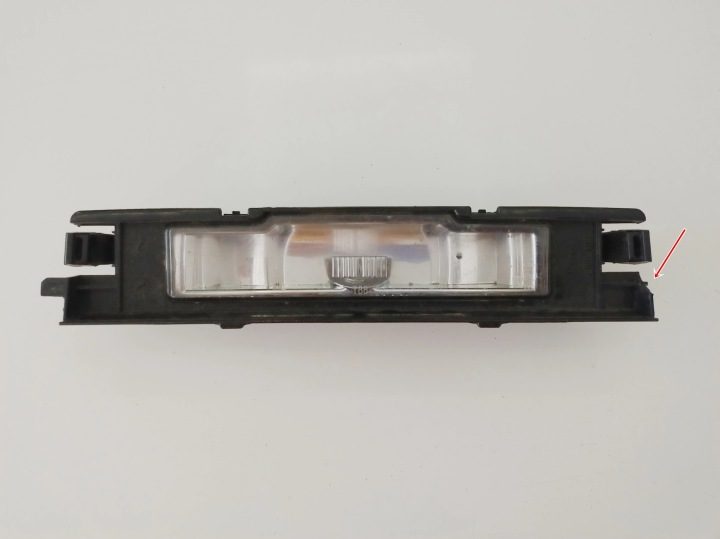 Toyota Yaris I плафон освещения номера 01-05, фото 1
