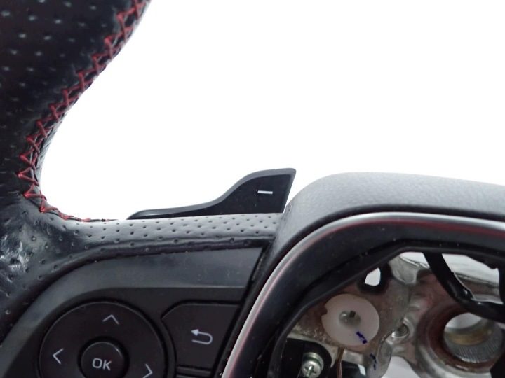 Руль мультифункциональный кожа лепестка красная строчка Corolla E210 GR Sport, фото 6