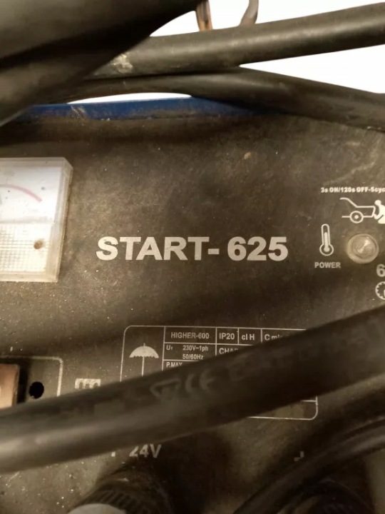 Зарядное устройство transformatorowy Adler START-625 12/24V, фото 4