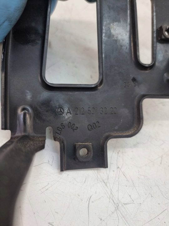 Запчасть двигателя Mercedes-Benz E W212 A2125013220, фото 5