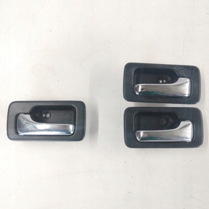HONDA ACCORD V 4D 93-98 РУЧКА ВНУТРЕННЯЯ ПЕРЕДНЯЯ ЗАДНЯЯ ПРАВАЯ, фото 1