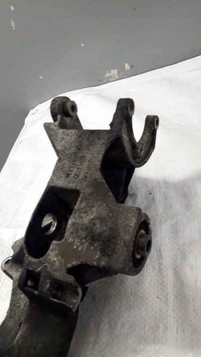 Основание кронштейн генератора компрессора Audi VW 038903143M, фото 2