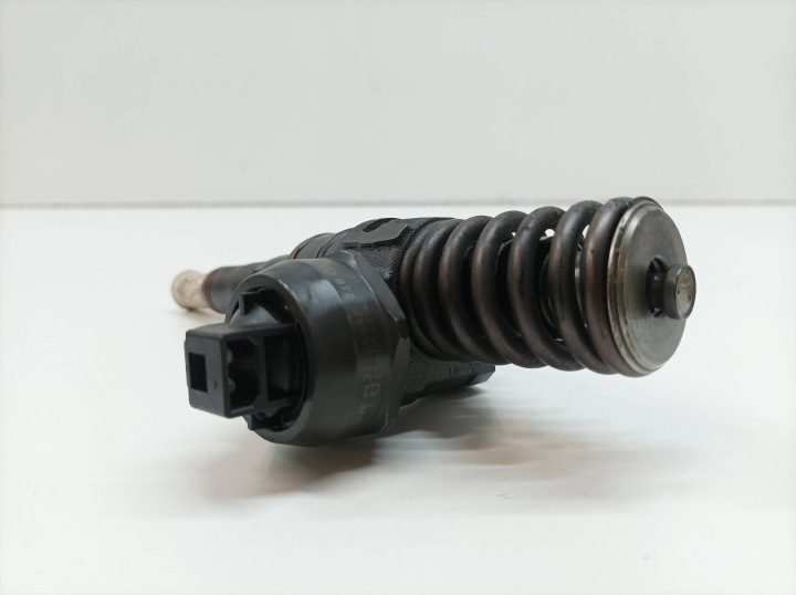 НАСОС-ФОРСУНКА 038130073AK 1.9 TDI VW Volkswagen Passat V (1996-2005) B5, фото 2