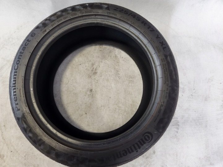 Шина летняя Continental PremiumContact 6 225/45R17 91 Вт защита диска, фото 3