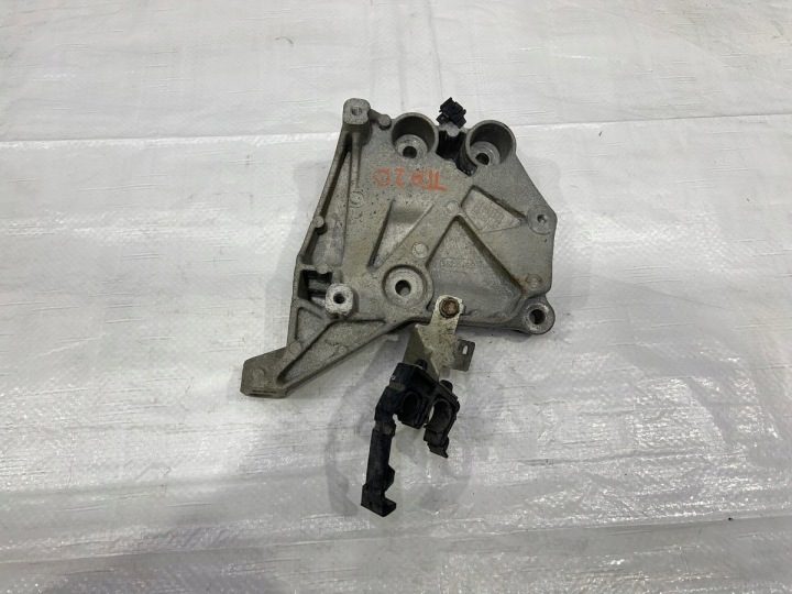 Fiat Jeep Alfa Romeo подушка кронштейн 55225455, фото 1