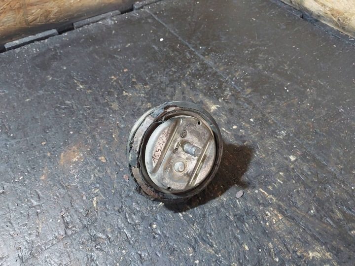 Подушка двигателя BMW 5 E39 523i M52B25 256S3 1095517 22111095517, фото 8