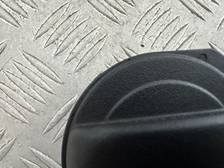 VW AUDI КРЫШКА ГОРЛОВИНЫ БЕНЗОБАКА 3C0201553E, фото 2