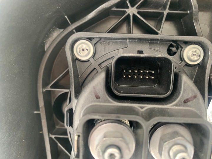 Tesla Model 3 рестайлинг 2024 Highland порт Gnizado зарядки как новый сша, фото 10