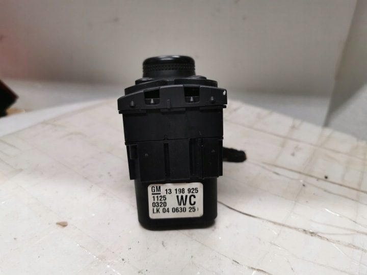 ПЕРЕКЛЮЧАТЕЛЬ СВЕТА OPEL ASTRA H 13198925 WC ALL/W/D/6, фото 3