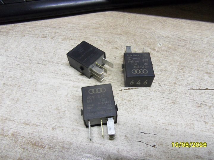 РЕЛЕ 646 VOLKSWAGEN OE 4H0951253C, фото 1