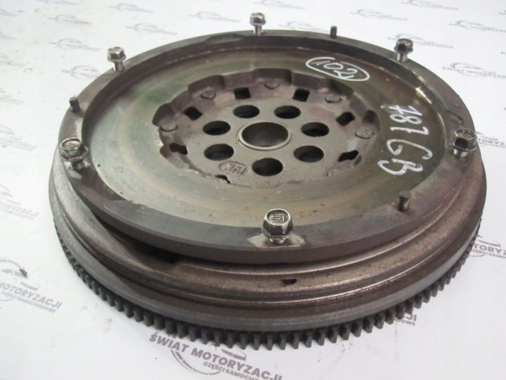 OUTLANDER ASX 11 г. 2.2 DID 4N14 175 л.с. двухмассовый маховик 0H17-02, фото 2