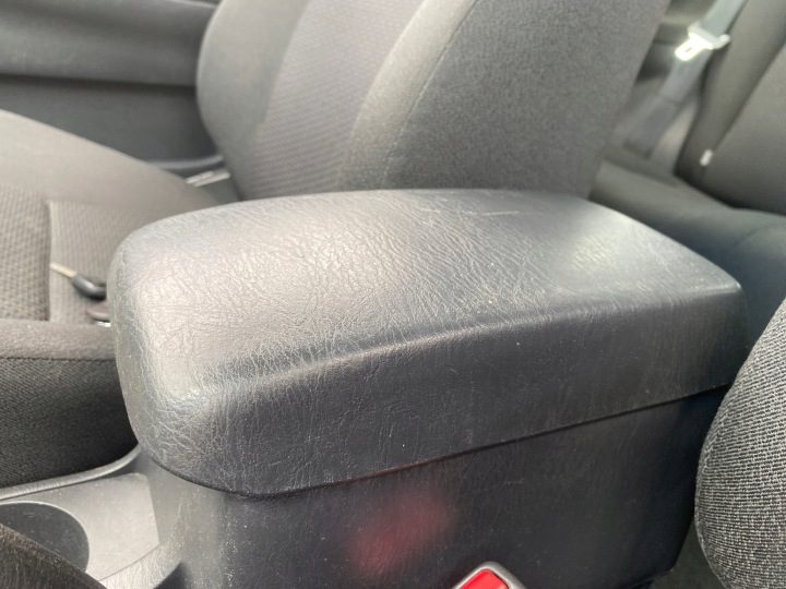 ПОДЛОКОТНИК Toyota Corolla E12 01-07, фото 1