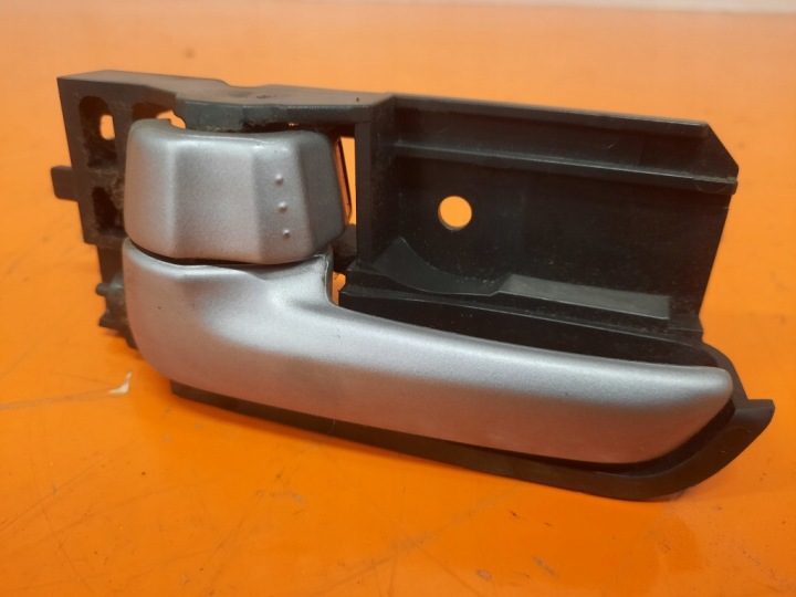 Suzuki Swift IV MK6 04-10 ручка левая внутренняя передняя, фото 2