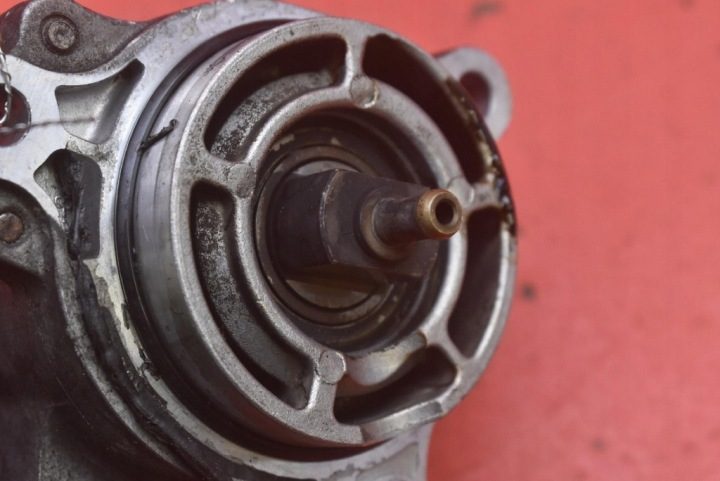 Насос вакуумный RF5C18G00 Mazda 6 1 I GG 2.0 Citd 121 л.с. 02-05, фото 7