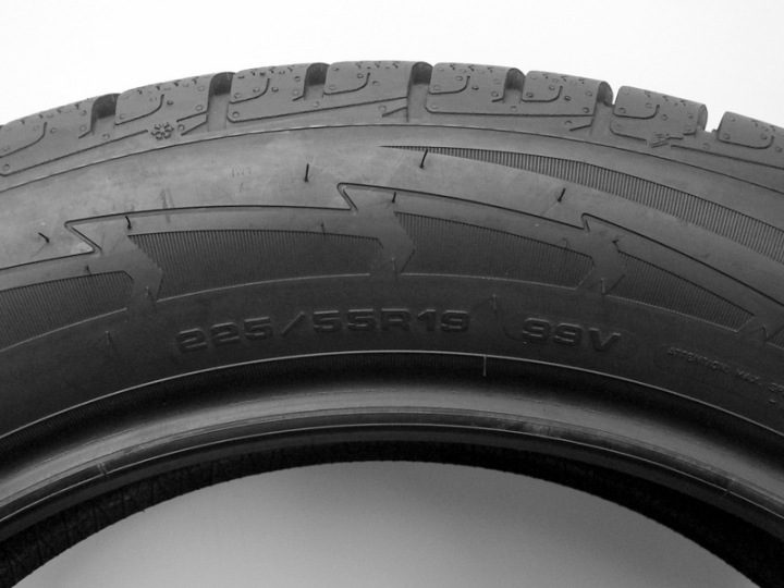 Шина зимняя Goodyear UltraGrip Performance ВНЕДОРОЖНИК GEN-1 225/55R19 99 В сцепление на снегу (3PMSF), фото 2