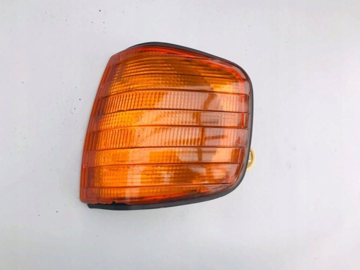 Mercedes-Benz S W126 Поворотник передний левый L, фото 1