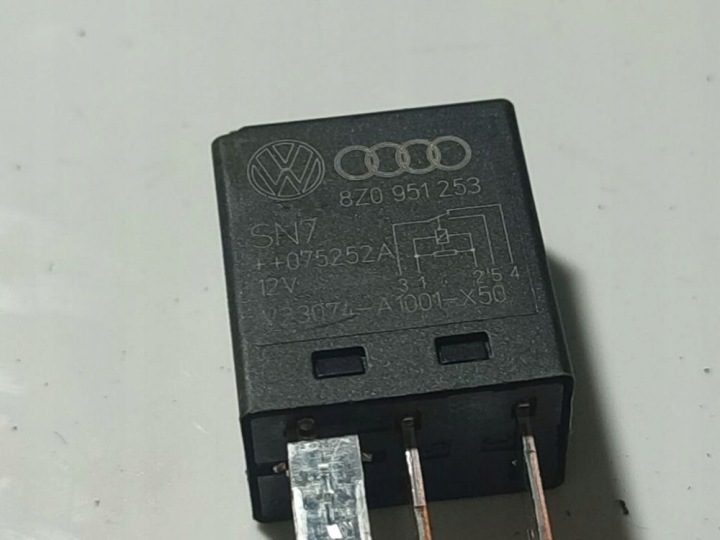 Skoda Octavia Реле 2008 1.9L 8Z0951253 8Z0 951 253, V23074-A1001-X50,, фото 3