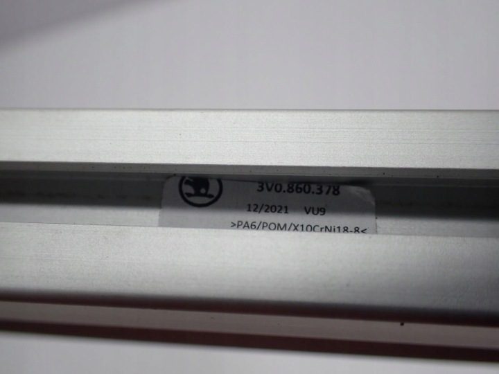 НАПРАВЛЯЮЩАЯ БАГАЖНИКА 3V0860378 SKODA OCTAVIA IV 5E3 23 г., фото 3