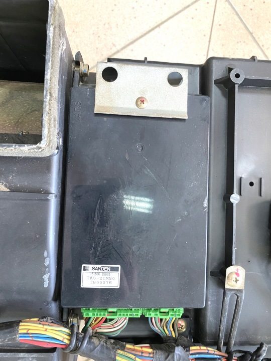 Компрессор кондиционера HFC-134a TUA-R1020S 24V, фото 3