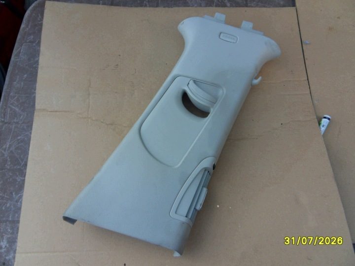 ПРАВАЯ СРЕДНЯЯ НАКЛАДКА СТОЙКИ SKODA SUPERB II УНИВЕРСАЛ 3T0868312, фото 1