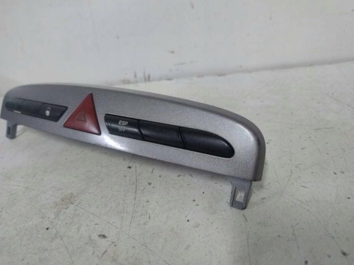 ВЫКЛЮЧАТЕЛЬ АВАРИЙНОЙ СИГНАЛИЗАЦИИ PEUGEOT 308 9659215177, фото 3