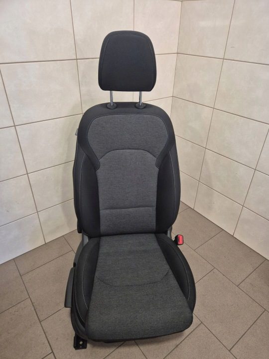 HYUNDAI I30 III СИДЕНЬЕ ПРАВОЕ ПЕРЕДНЕЕ (БЕЗ ПОДУШКИ AIRBAG), фото 1