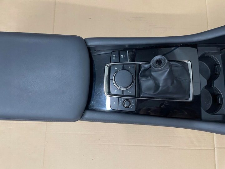 Mazda 3 BP 19- центральный тоннель механика, фото 3