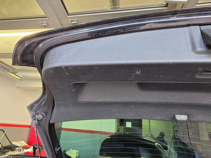 ОБИВКА КРЫШКИ БАГАЖНИКА VW UP 2001-2017, фото 1
