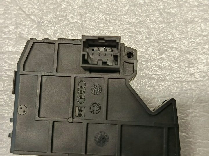 ДАТЧИК УГЛА ПОВОРОТА РУЛЯ VW AUDI BENTLEY 7L6953549L ОРИГИНАЛ, фото 6