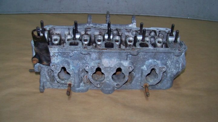 VW Golf V 08 г. 1.6 8V MPI головка блока, фото 3