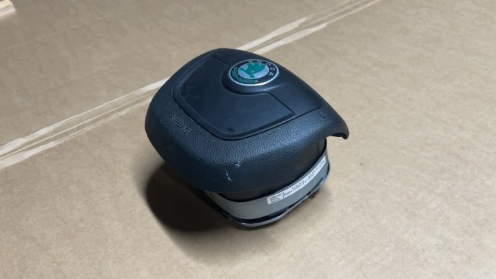 ПОДУШКА БЕЗОПАСНОСТИ AIRBAG ВОДИТЕЛЯ SKODA FABIA OCTAVIA II 5J0880201L, фото 2