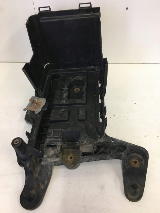 Площадка аккумулятора 1K0915333D Audi Q3 VW SKODA SEAT, фото 3
