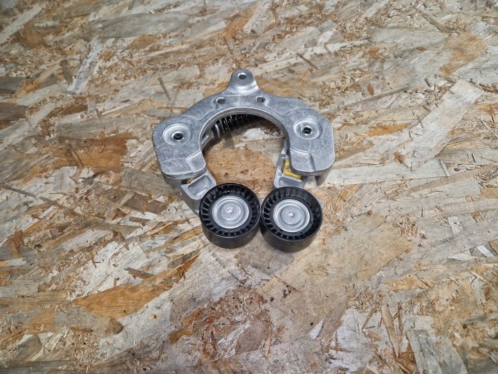 НАТЯЖИТЕЛЬ РЕМНЯ ГЕНЕРАТОРА HYUNDAI KIA 1.6T-GDI 25281-2MHA1, фото 2