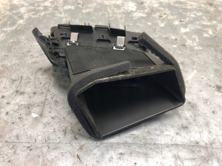 Дефлектор обдува левый Ford Focus MK3 BM51-A018B09-AK, фото 3